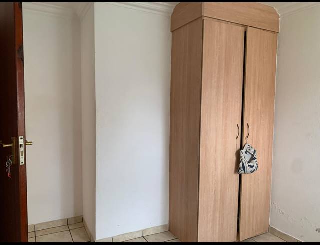 2 BEDROOM FREEHOLD FOR SALE IN VISAGIE PARK